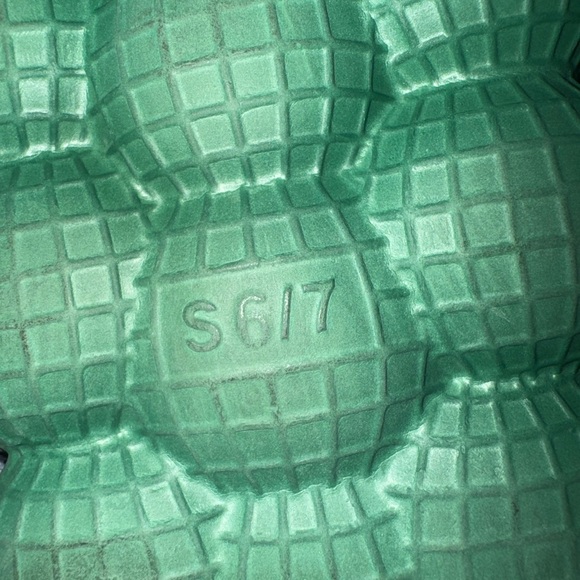 ladies green bubble clogs slippers shoes 6/7 small summer spring women girls 💚 - Picture 7 of 7